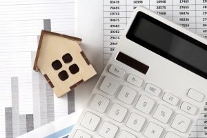 Asking Price vs. Selling Price: Why the (Sometimes Huge) Difference?